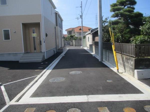 伊予郡松前町大字筒井　１号棟