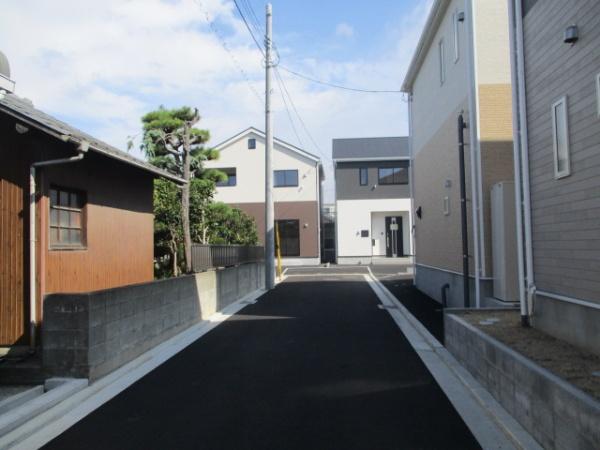 伊予郡松前町大字筒井　２号棟