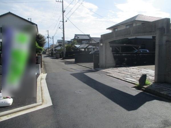 伊予郡松前町大字筒井　３号棟