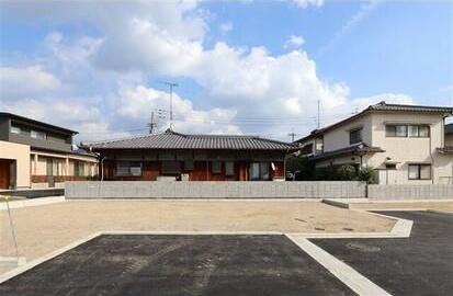松山市正円寺４丁目の土地