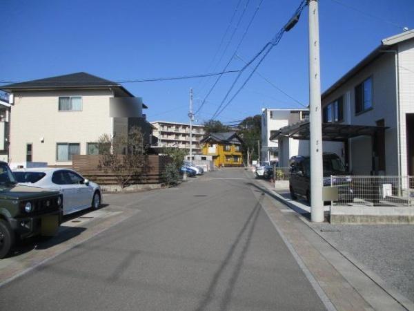 東温市志津川南５丁目