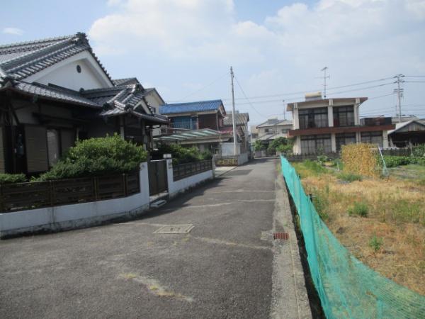 松山市保免西２丁目の中古一戸建て