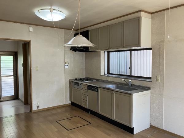 松山市三町３丁目の中古一戸建て
