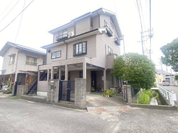 松山市和泉北３丁目の中古一戸建て