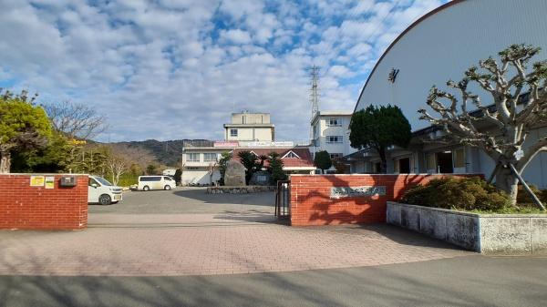 北久米町　１号地(松山市立北久米小学校)