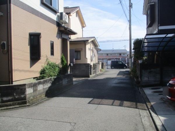 松山市高岡町の中古一戸建て