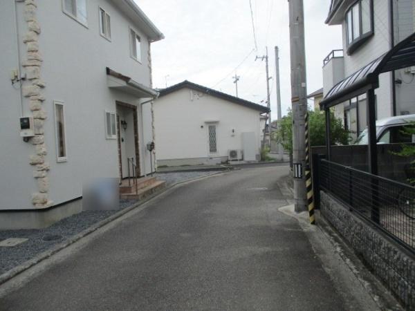 松山市三町３丁目の中古一戸建て