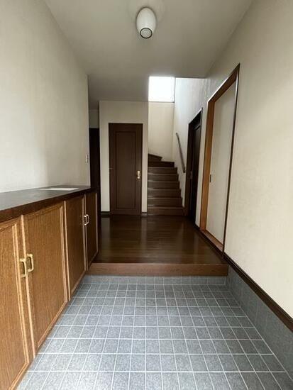 松山市市坪南３丁目の中古一戸建て