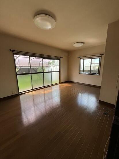 松山市市坪南３丁目の中古一戸建て