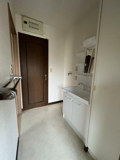 松山市市坪南３丁目の中古一戸建て