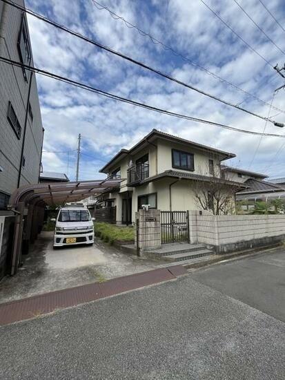 松山市市坪南３丁目の中古一戸建て
