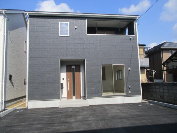 伊予郡砥部町原町 2号棟