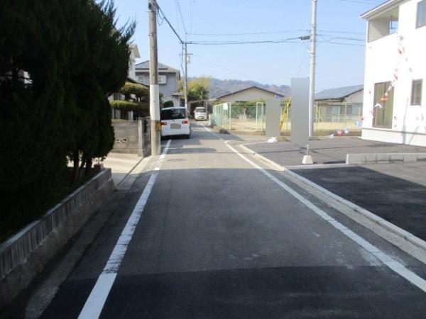 伊予郡砥部町原町　２号棟