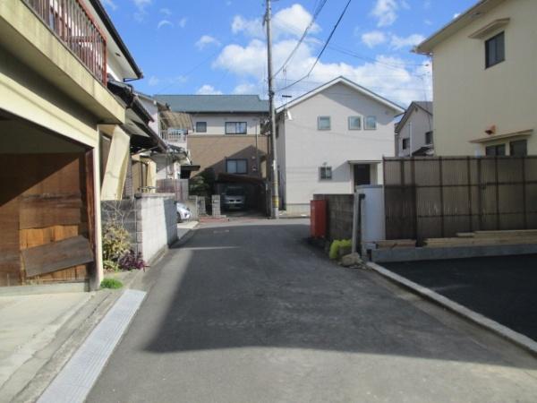 伊予郡砥部町宮内　２号棟