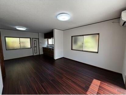 松山市別府町の中古一戸建て