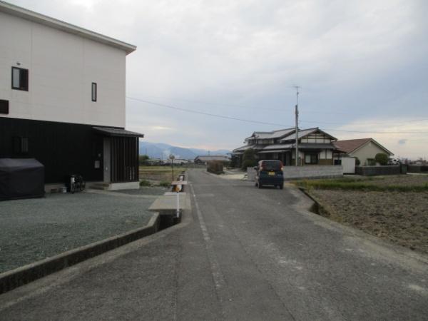 東温市志津川の中古一戸建て