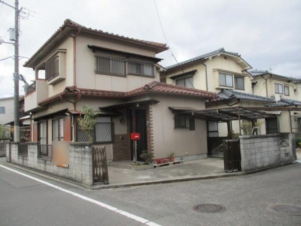 松山市和泉南４丁目の中古一戸建て