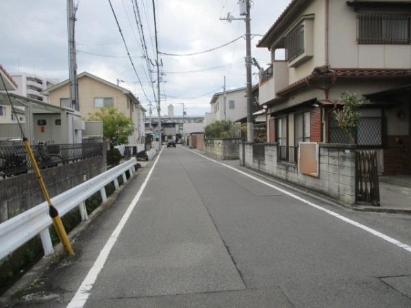 松山市和泉南４丁目の中古一戸建て