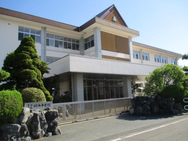 東温市南方の中古一戸建て(東温市立川内中学校)