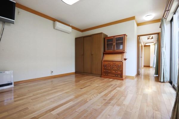 松山市上市１丁目の中古一戸建て