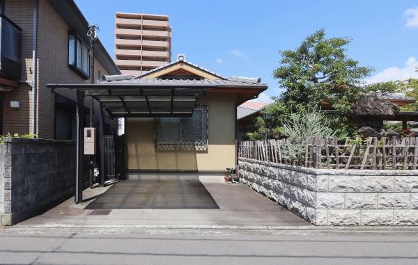 松山市上市１丁目の中古一戸建て
