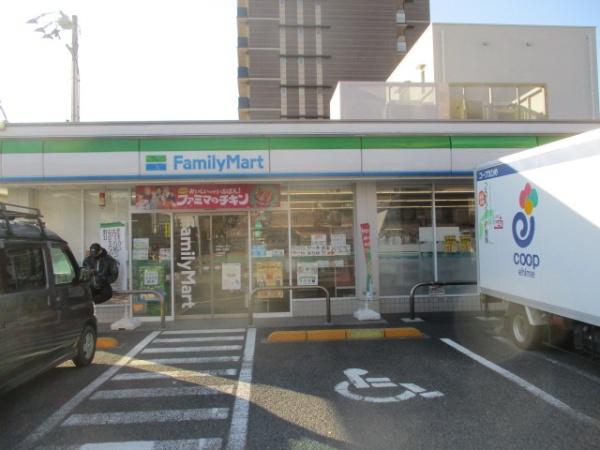 松山市持田町１丁目の中古一戸建て(ファミリーマート岩崎二丁目店)