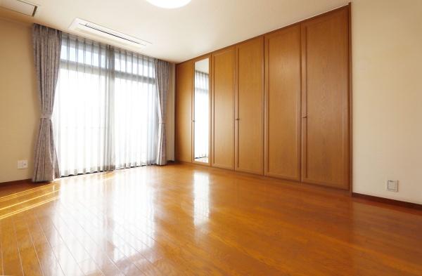 松山市持田町１丁目の中古一戸建て