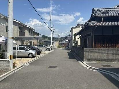 鴨川３丁目　１号棟