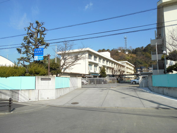 松山市堀江町の土地(松山市立内宮中学校)