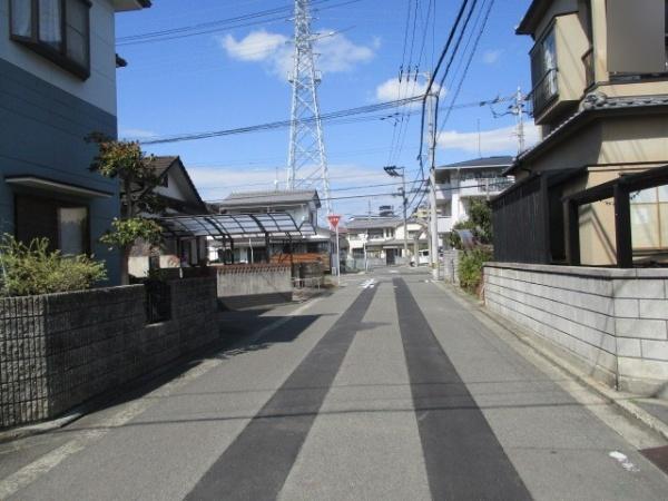 松山市和泉南４丁目の中古一戸建て