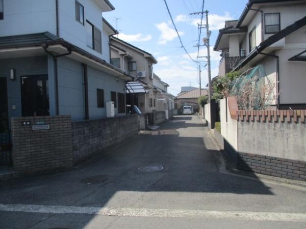 松山市和泉南４丁目の中古一戸建て