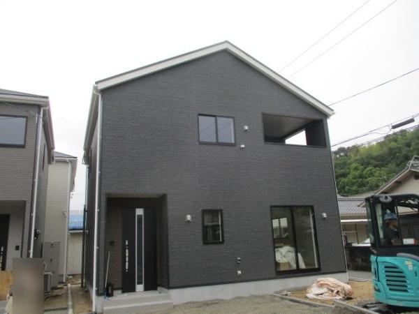 星岡町３丁目　２号棟