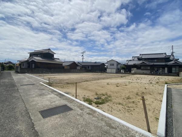 伊予郡松前町大字大間　１号地