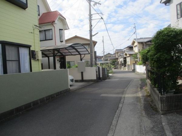 松山市星岡３丁目の中古一戸建て
