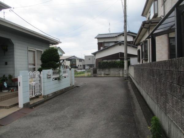 松山市西長戸町の中古一戸建て