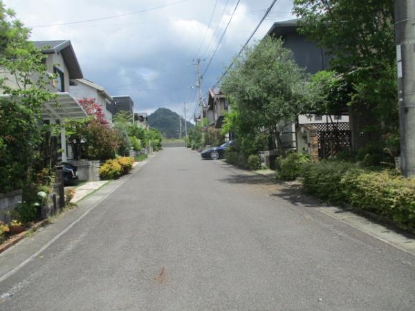 松山市湯の山８丁目の中古一戸建て
