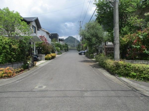 松山市湯の山８丁目の中古一戸建て