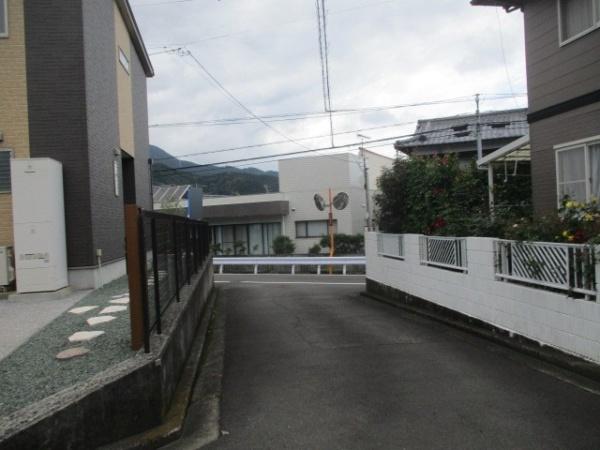 東温市南方の中古一戸建て