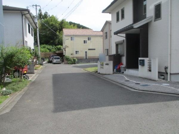松山市東野３丁目の中古一戸建て