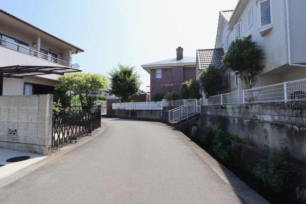 松山市東野１丁目の中古一戸建て