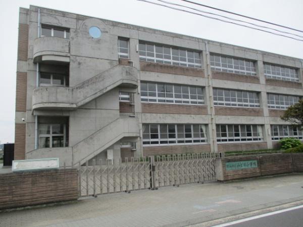 松山市古三津３丁目の中古一戸建て(松山市立みどり小学校)