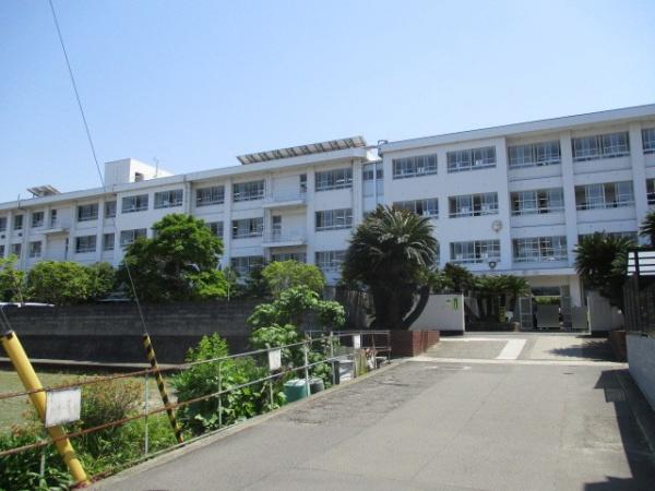 北土居４丁目　１号棟(松山市立石井東小学校)