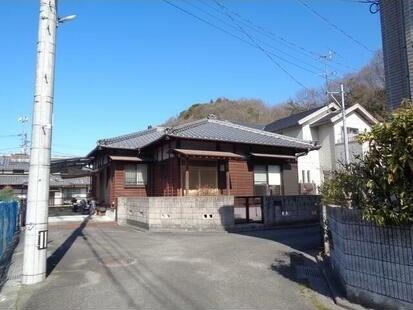 伊予郡砥部町千足の中古一戸建て