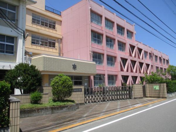 伊予郡松前町大字西古泉の土地(松前町立岡田中学校)