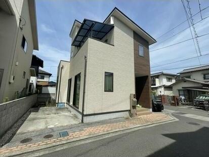 松山市西垣生町の中古一戸建て