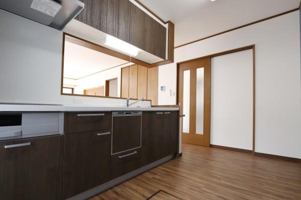 松山市三町３丁目の中古一戸建て