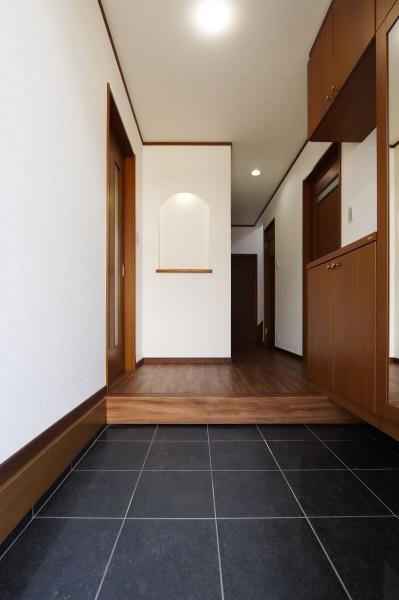 松山市三町３丁目の中古一戸建て