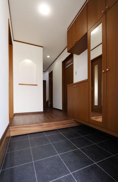 松山市三町３丁目の中古一戸建て