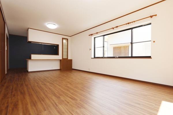 松山市三町３丁目の中古一戸建て