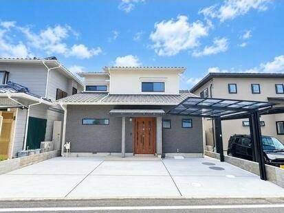 松山市吉藤２丁目の中古一戸建て
